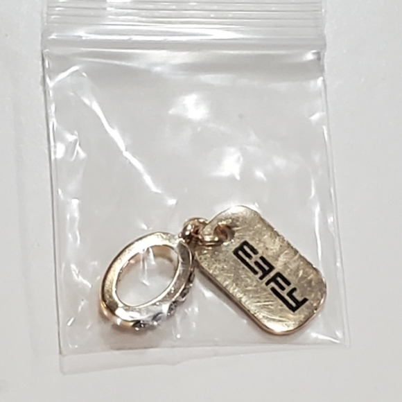 EFFY tag charm with rhinestones, goldtone. - Picture 5 of 8